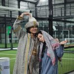 Hesti Purwadinata & Gaya Suami Main Padel Dengan Gaya Unik
