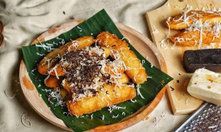 Pisang Goreng Kepok Krispi Lezat, Ini Racikan Tepungnya!