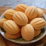 Kue Klemben: Perpaduan Cita Rasa Tradisional Yang Autentik