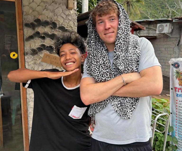 Bikin Baper! Ole Romeny Dan Pacar Nikmati Liburan Di Lombok
