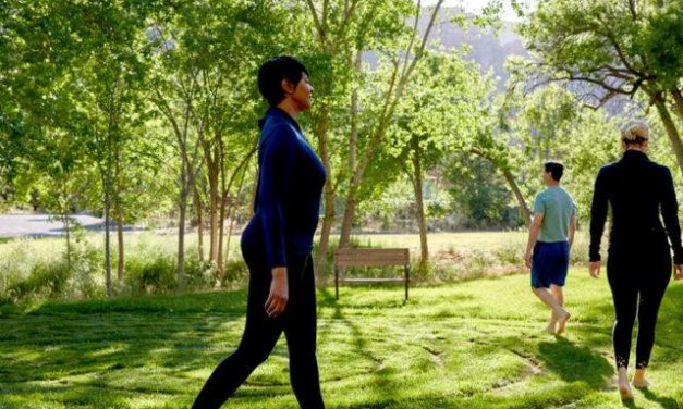 Barefoot Walking: Kebiasaan Sederhana Bisa Mengurangi Stres