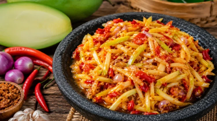 Sambal Mangga: Sensasi Pedas Asam Yang Bikin Nagih